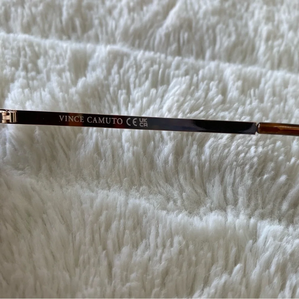 Vince Camuto vince camuto